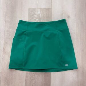 ALO Yoga Spruce Green Skirt